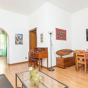 In Santini Apartment Rome